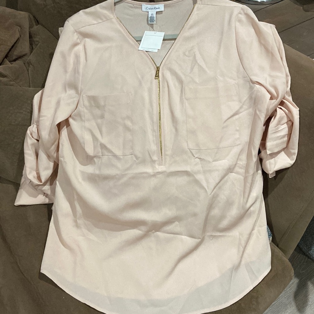 Calvin Klein pale pink zip up blouse (new with tags)